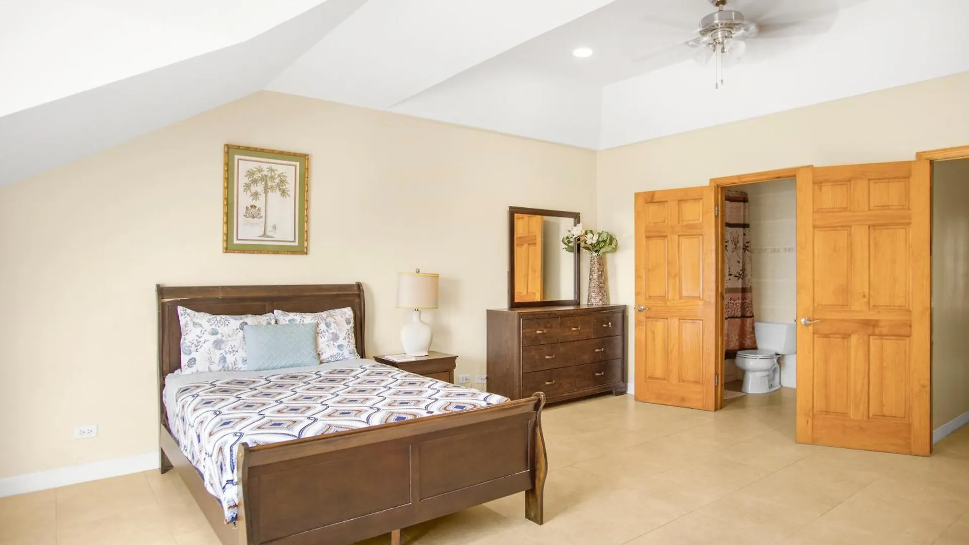 Homestay With Beach Access Near Airport Nassau 0*,