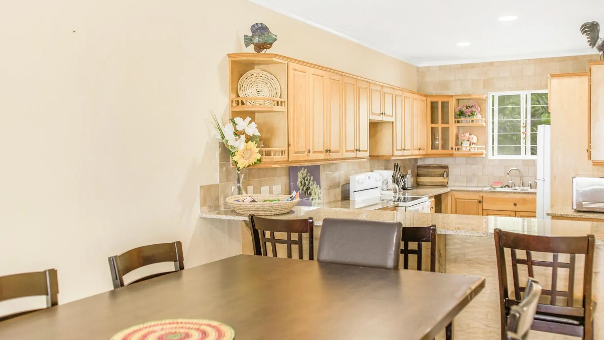 Homestay With Beach Access Near Airport Nassau Bahamas